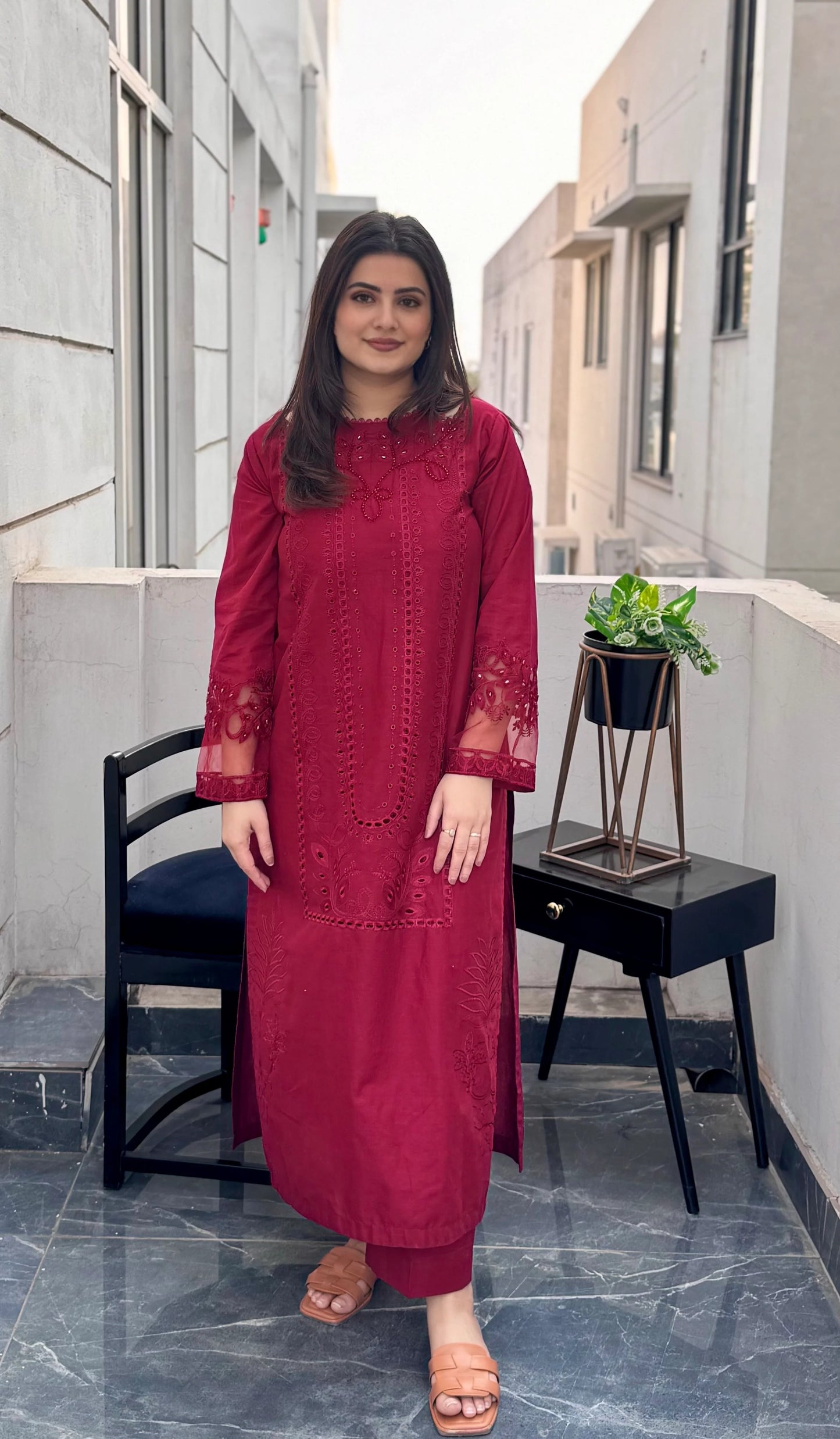 Maroon Chikankari Lawn 2-Piece Set – Timeless Elegance