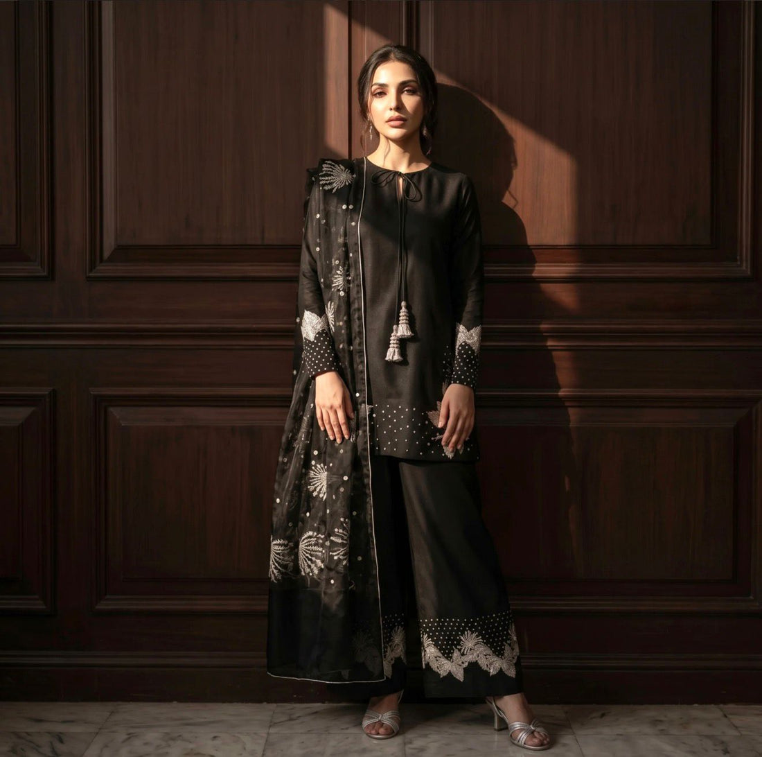 Lawn Embroidered 3Piece Stitched SF-385 (BLK SWAN)