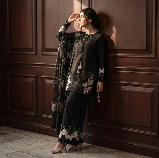 Lawn Embroidered 3Piece Stitched SF-385 (BLK SWAN)