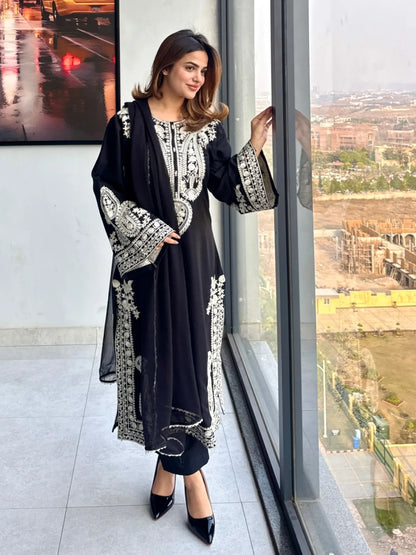 Lawn Embroidered 3Piece Stitched SF - [415 BLK]